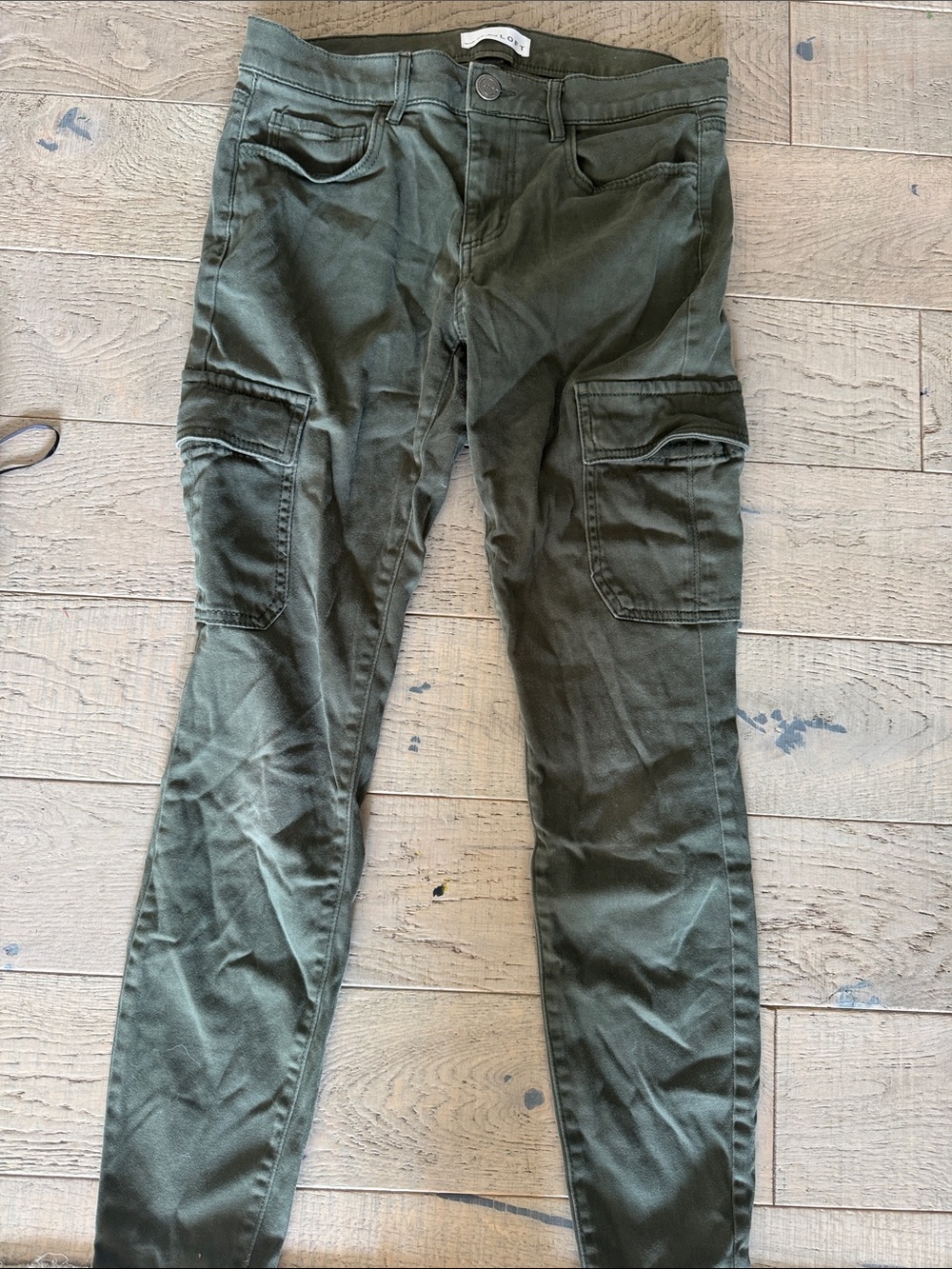 Loft Olive Cargo Pants - Classic Utility Style